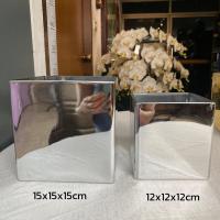 ราคา แจกันสี่เหลี่ยมสีเงิน สีทอง แจกันดอกไม้สีเงิน สีทอง (21279266833)