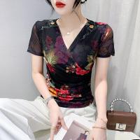 ราคา YIMEI เสื้อยืดคอวีไม้กางเขนแขนสั้นผู้หญิงเสื้อมีเสื้อยืดผ้าตาข่ายจับจีบเข้ารูปทันสมัยและบางเสื้อพิมพ์ลายย้อนยุค (19693894688)