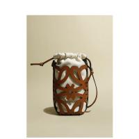 ราคา กระเป๋าสะพายข้างกระเป๋ากระเป๋าหนังแท้ผู้หญิงกลวง Dalaman Tas ผ้าใบหูรูดกระเป๋าขนาดเล็กวินเทจ Luo กระเป๋าโทรศัพท์มือถือสำหรับครอบครัว (20302375334)