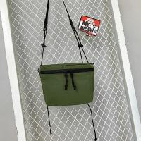 ราคา 2022ใหม่ Uniqlo ถุงไนลอนใหม่หญิงแฟชั่นน้ำกระเป๋าสะพายไหล่เดียวผู้ชายสวมใส่เสื้อผ้าสตรีกระเป๋าสะพายไหล่เอียงหดตัวเคลื่อนไหวกระเป๋าเป้สะพายหลัง (16858662937)