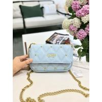 ราคา Guess กระเป๋าสะพายไหล่ สายโซ่ ปักหมุด (21283107877)