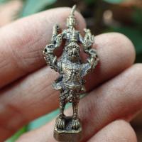 ราคา พระนารายณ์ทรงครุฑ และ พญาครุฑยุดนาค 2 องค์นี้ออกแบบมาได้มีความสวยงดงามมาก ปลุกเสกวัดหน้าพระเมรุ อยุธยา เกจิดังร่วมปลุกเสก (19468711452)