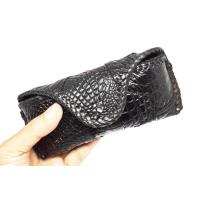 ราคา เทห์ ไม่เหมือนใคร Genuine Crocodile Leather กล่องใส่แว่นตา หนังแท้ กล่องแว่นตา หนังจระเข้แท้สีดำ สินค้าคุณภาพ เย็บด้วยหนังถักรอบๆกล่อง อ (1024658749)