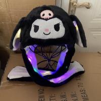 ราคา หมวก Sanrio เรืองแสงน่ารักอบเชยหมวกสุนัขตุ๊กตาไฟหมวกถุงลมนิรภัย Kulomi (20768034914)