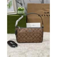 ราคา พร้อมส่ง งาน sale กระเป๋า OUTLET แท้ TOP HANDLE POUCH IN SIGNATURE โค้ช กระเป๋าสะพายข้าง (16028063265)