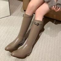 ราคา สีม่วง รองเท้าบูทยาวเลยเข่าสำหรับผู้หญิงรองเท้าบูทอัศวินสไตล์ชาแนลแบบใหม่2023รองเท้าบูทยาวพื้นหนาใส่แล้วดูผอมเพรียวสำหรับผู้หญิง (13704438667)