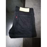 ราคา กางเกง ยีนส์ Levis สีดำผ้าด้านหนาๆมันมีเบลคาดข้างๆสวยครับตัวนี้เอว32 33 ยาว 41 ปลา ยขา 6 สนใจ ทัก แชท ต่อ รอง ราคา ได้ ครับ (19978662530)