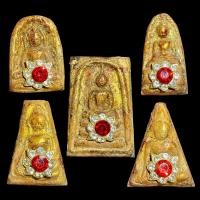 ราคา สมเด็จชุดพระเบญจภาคี 5 องค์ หลัง พญาครุฑ ลงรักปิดทองเก่าประดับพลอย กรุวังหน้า (20826080489)