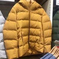 ราคา UNIQLO 442147แจ็คเก็ตหนากันลมกันน้ำได้ไร้รอยต่อเสื้อคลุมขนเป็ดฤดูหนาว (20433288152)
