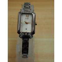 ราคา นาฬิกา ALBA Japan สี่เหลี่ยม ระบบควอตซ์ คริสตัลจาก SWAROVSKI พร้อมส่ง (17891332434)
