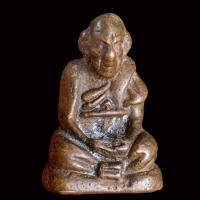 ราคา พระหลวงปู่ศุข ก้นอุด วัดโพธิ์ทรายทอง เนื้อสำริดเก่าๆ (19311284686)