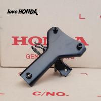 ราคา เหล็กยึดฝาปิดแตร เหล็กจับตะกร้าหน้า ขาจับตะกร้า ดรั้มเบรค แท้ศูนย์ เวฟ100 S ไฟหน้า 2 ตา เวฟ100 Z ปี2005 (15912635445)