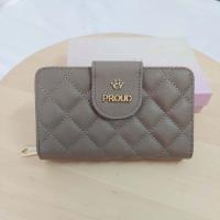 ราคา กระเป๋าสตางค์ใบกลาง พร้อมกล่อง กระเป๋าสตางค์ แบรนด์พราว แท้ (19640834466)