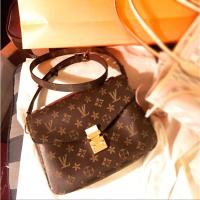 ราคา LV กระเป๋าหิ้วไหล่หนังแท้พิมพ์ลายใหม่สำหรับหนังแท้แบรนด์ฤดูร้อน (19308883533)