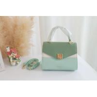 ราคา กระเป๋าสะพายแบรนด์แท้ Kris Bella งานเย็บทรีโทนสวยๆ No KB 5042 (20170023310)