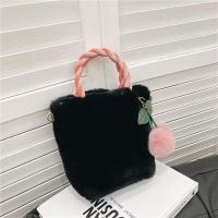 ราคา เชอรี่ กระเป๋าขนฟู มุ้งมิ้ง ห้อยลูกเชอรี่ กระเป๋าสะพายข้างใช้งาน 2 เเบบ มีสายโซ่ขนนุ่มนิ่มฟูฟู (21093582155)