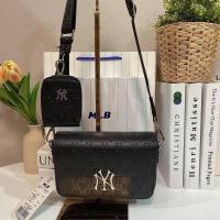 ราคา กระเป๋าแบรนด์แท้จากเกาหลีNY MLB งานแท้outlet สะพายข้าง คอลเล็คชั่นใหม่ แถมใบลูก อุปกรณ์ ป้ายแบรนด์ กล่อง ขนาด 7 5 นิ้ว มี 2 สี ดำ ขาว (21042642571)