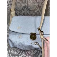 ราคา Papapetch h La Magnolia Bag กระเป๋าสะพายข้าง ตัวล็อกโลโก้ พรีออเดอร์สีขาว7 10วัน (19742181405)