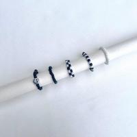 ราคา พร้อมส่ง แหวนลูกปัด แหวนเกาหลี แหวนลายตาราง โทนสีขาวดำ (18061507138)