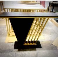ราคา โต๊ะ VL โต๊ะโชว์ มี 2 สี สีขาว กับ สีดำ วัสดุ ทำจากเหล็กทำสีทอง ผสมไม้จริง ทำสีขาวดำ (20384750111)