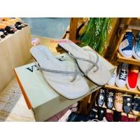 ราคา ส่งเร็วพิเศษ Flash Shoes994 รองเท้าแตะ เส้นเพชร มี3สี ไซล์36 41 (16313031741)