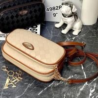 ราคา กระเป๋า AISIKADAN แท้ ขนาด 9นิ้ว กระเป๋าสะพาย ใส่กระเป๋าสตางค์ยาวได้ 4982P (17671598266)