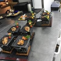 ราคา เตาฮิดะ พร้อมกระทะ เตาญี่ปุ่น เตา ใช้ ถ่าน ปิ้งย่าง หรือ แอลกอฮอร์ 24x15x12cm (7629595901)