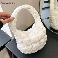 ราคา กระเป๋าถือสำหรับผู้หญิงสไตล์แฟชั่น รุ่น 2023 Carlyn bag กระเป๋าช้อปปิ้งพับเก็บได้ กระเป๋าคลาวด์ทรงหยดน้ำ ผลิตจากไนลอนเบาสีพื้น ใ (19977864373)