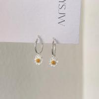 ราคา Yourdays ต่างหูห่วงเงินแท้ห้อยตุ้งติ้งดอกเดซี่จิ๋ว (17699556320)