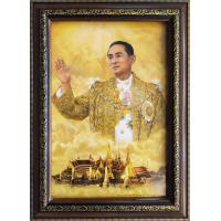 ราคา กรอบรูปกระจกมงคล ในหลวง ร 9ในชุดครุยทองทรงโบกพระหัตถ์ ขนาด33 5 46 5 cm (17641221865)