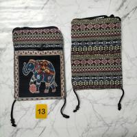 ราคา กระเป๋าลายช้าง กระเป๋าผ้าทอนากา ผ้าพื้นเมืองทางเหนือ กระเป๋าสายสะพายยาว กระเป๋าคล้องคอ กระเป๋าชาวดอย แต่งหน้ากระเป๋าลายช้าง (17471046472)
