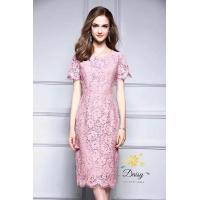 ราคา Daisy ชุดเดรสผ้าลูกไม้ คอกลมทรงเข้ารูปลายดอกไม้ งานสวยเนี๊ยบ ซับในแบบผ้าหนาๆค่ะ ทิ้งตัว ผ้ายืดได้ (366838094)