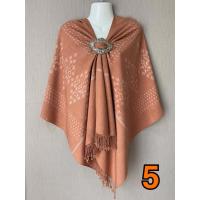 ราคา ผ้าคลุมไหล่มัดหมี่ย้อมสีธรรมชาติ เอิร์ธโทน ผ้าทอมือ ย้อมสีจากเปลือกไม้ ภูมิปัญญาท้องถิ่น (20928327959)