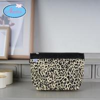 ราคา Nantita กระเป๋าใส่เครื่องสำอางค์พร้อมสายคล้องมือ BC409XL (6637094129)