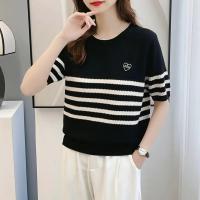 ราคา เสื้อยืดแขนสั้นเปิดไหล่สีดำและสีขาวสำหรับผู้หญิงเสื้อขนาดเล็กเก๋ไก๋แบบสั้นผ้าไอซ์ซิลค์สำหรับฤดูร้อน (19987970311)