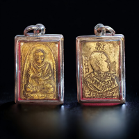 ราคา พระเนื้อผง กรอบ 2 ด้าน สมเด็จพุฒจารย์โต และ รัชกาลที่ 5 กรอบสเแตนเลส ไม่ลอกไม่ดำ ของชำร่วย (20616205440)