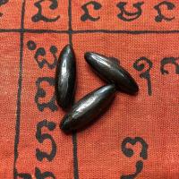 ราคา เหล็กไหลเมฆสิทธิ์ สัณฐานรูปทรงลักบี้ จากวัดพุทไธศวรรย์ (5462024013)