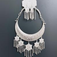 ราคา จัดส่งทันที เครื่องประดับแบบไทย ๆ สร้อยคอแฟชั่นเก่า สร้อยอีสานชุดล้านนาไทสร้อยเงินต่างหูสีเงินดำ เหมาะสำหรับงานเลี้ยงสังสรรค์ (20856206685)