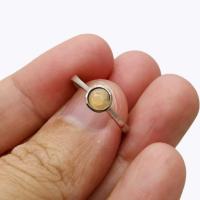 ราคา แหวน เงินแท้ 92 5 งานส่งออก ฝังพลอยโอปอล์เอธิโอเปียแท้ ทรงหลังเบี้ย เนื้อใส ขนาด 5 มิล 1 เม็ด หน้าแหวนกว้าง 6 มิล หนัก 1 7 กรัม ดีไซน์เรียบ มินิมอล แข็งแรง เคลือบทองคำขาวแล้วครับ ใส่ไม่ดำ และไม่ซ้ำ (1