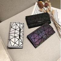 ราคา ADIDASกระเป๋าสตางค์มีซิปผู้หญิงส่วนยาวความจุขนาดใหญ่ Simple Geometric Rhombus กระเป๋าสตางค์คลัตช์เปลี่ยนสีเรืองแสง (19887978100)