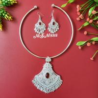 ราคา สร้อยคอลายไทย พร้อมต่างหู เครื่องประดับชุดไทย ประดับคู่กับชุดไทยเนื่องในโอกาสต่างๆ55401 (13659136346)