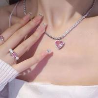 ราคา ต่างหูสร้อยคอรูปหัวใจเซอร์คอนสีชมพูหวาน17กมสำหรับผู้หญิงไข่มุกสวยหรูทิวลิปเชอร์รี่กามเทพลูกศรโช้คเกอร์เครื่องประดับ (17668822542)