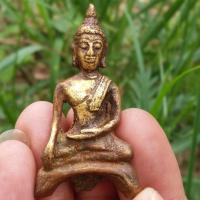 ราคา พระสุโขทัย 3 ขา เนื้อสัมฤทธิ์ ขนาดห้อยคอ (12267907880)