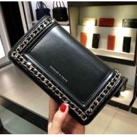 ราคา charleskeith ilikebag ซ05 มีบริการเก็บเงินปลายทางcodทุกขนส่ง CK หน้าโซ่ งานยอดฮิต ขายดีตลอด ไม่เคยตกเทรนด์ งานแท้ งานแท้ Outlet พร้อมส่ง 4 สี ดำเงิน ดำทอง ครีม แดง สายยาว 117cm Size 5x20x12cm มีพร้อม 