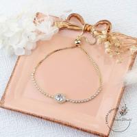 ราคา พร้อมส่ง สร้อยข้อมือรูดเพชร สร้อยข้อมือเพชรแบบรูดปรับไซต์ งานเพชรCZ งานเจ้าสาว งานแฟชั่น ใส่ออกงานได้ (19460413022)