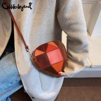 ราคา Cobbler Legend Leather Sling Bag Women Shoulder Bag Cute Heart shaped Chain Bag (20576801354)