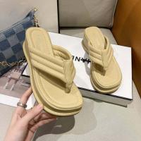 ราคา รองเท้าแตะ รองเท้าแตะหูหนีบสไตล์เกาหลี เสริมส้น ส้นหนา 2 นิ้ว 069 (18539039082)