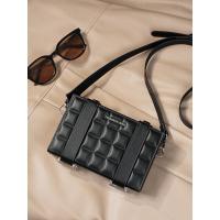 ราคา Fashion Retro Lingge shoulder bag horizontal square box small square bag versatile fashion mens bag crossbody bag mens bag (20320899415)