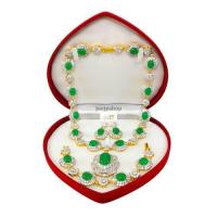 ราคา เซ็ทเครื่องประดับเซ็ทหยกแท้สีเขียว ล้อมเพชร CZ ทุกเม็ด สวยงามอลังการ ใส่ออกงานดูไฮโซ 1 เซ็ทมี 4 ชิ้น สร้อยคอสร้อยข้อมือต่างหูจี้ (999506115)