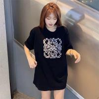 ราคา Loewe เสื้อยืดสำหรับทั้งหญิงและชายแขนแขนสั้นคอกลมลายโลโก้ปักลายตัวอักษรโมเสก Lew luojia แบบลำลอง (20802807647)